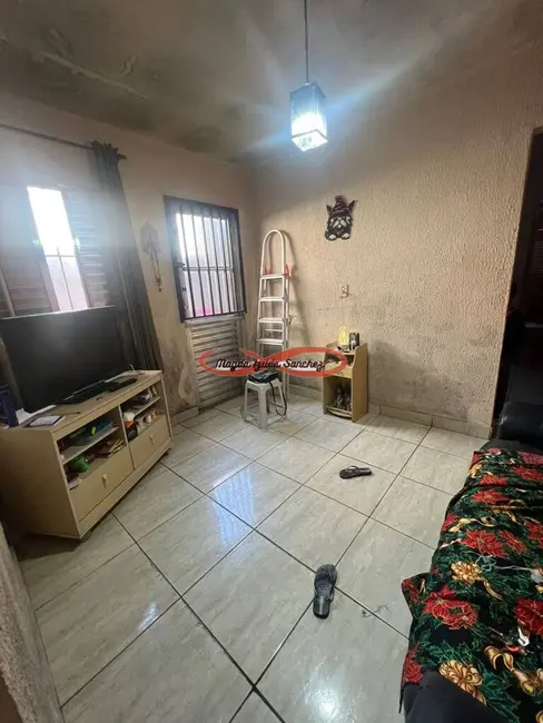 Casa com 3 quartos à venda, 80m2 em Vila Nhocune, São Paulo - SP - imagem 1 Foto 1 de Casa com 3 quartos à venda, 80m2 em Vila Nhocune, São Paulo - SP