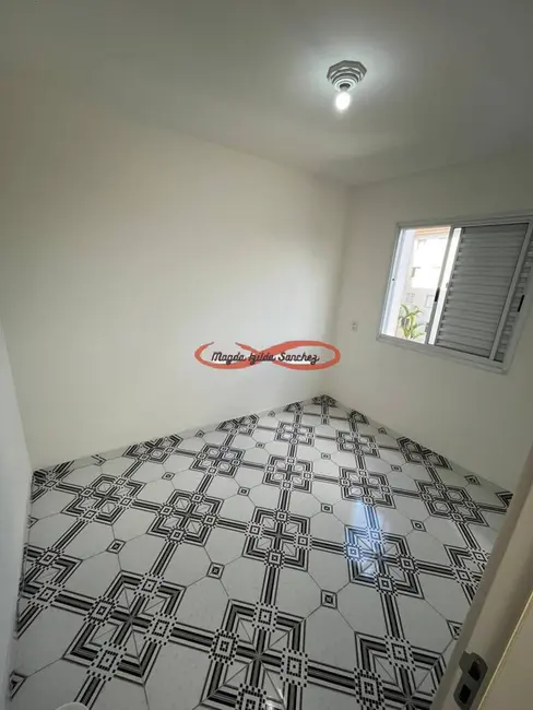 Foto 4 de Apartamento com 2 quartos à venda, 42m2 em Jardim Nélia, São Paulo - SP