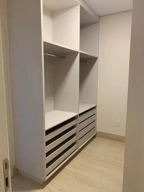 Foto 7 de Casa de Condomínio com 3 quartos à venda, 300m2 em Estância dos Ipês, Uberaba - MG