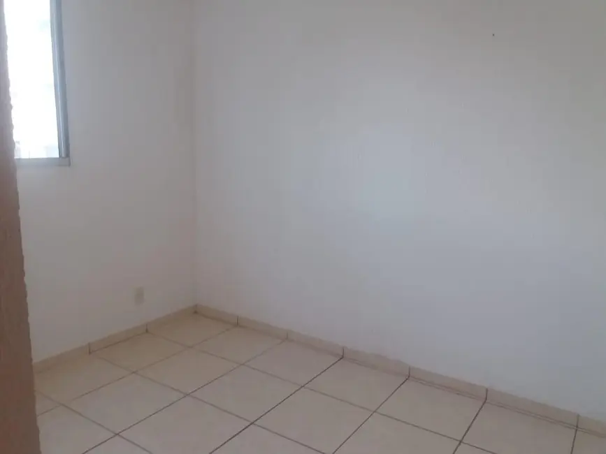 Foto 8 de Apartamento com 2 quartos para alugar, 46m2 em Loteamento Reserva Ushuaia, Uberaba - MG