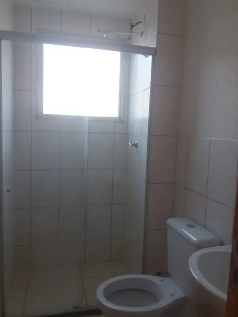 Foto 5 de Apartamento com 2 quartos para alugar, 46m2 em Loteamento Reserva Ushuaia, Uberaba - MG