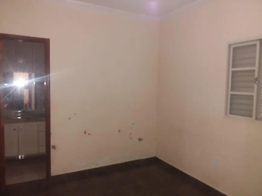 Casa com 3 quartos à venda, 200m2 em Conjunto Uberaba, Uberaba - MG - imagem 8 Foto 8 de Casa com 3 quartos à venda, 200m2 em Conjunto Uberaba, Uberaba - MG