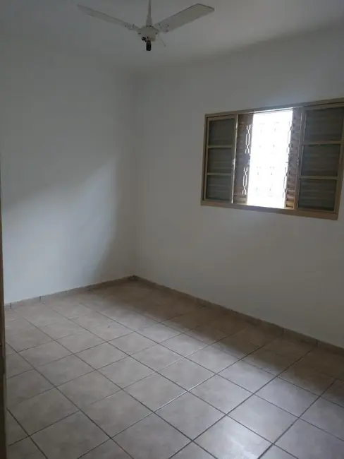 Casa com 3 quartos à venda, 250m2 em Nossa Senhora da Abadia, Uberaba - MG - imagem 5 Foto 5 de Casa com 3 quartos à venda, 250m2 em Nossa Senhora da Abadia, Uberaba - MG