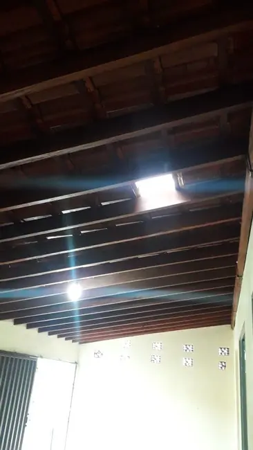 Casa com 3 quartos à venda, 200m2 em Conjunto Manoel Mendes, Uberaba - MG - imagem 3 Foto 3 de Casa com 3 quartos à venda, 200m2 em Conjunto Manoel Mendes, Uberaba - MG