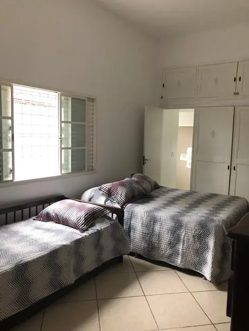 Casa com 3 quartos à venda, 354m2 em Estados Unidos, Uberaba - MG - imagem 5 Foto 5 de Casa com 3 quartos à venda, 354m2 em Estados Unidos, Uberaba - MG