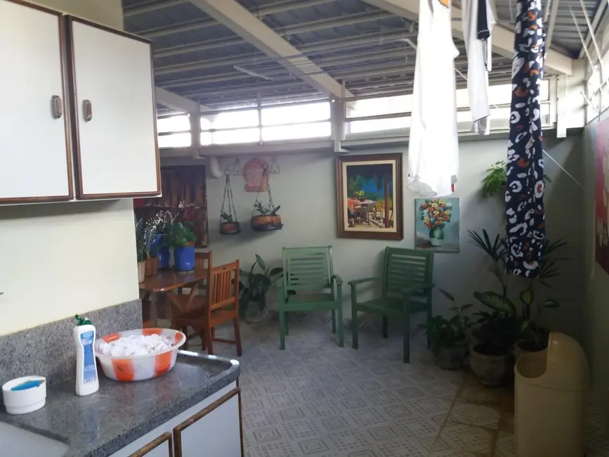 Apartamento com 3 quartos à venda e para alugar, 194m2 em Mercês, Uberaba - MG - imagem 3 Foto 3 de Apartamento com 3 quartos à venda e para alugar, 194m2 em Mercês, Uberaba - MG