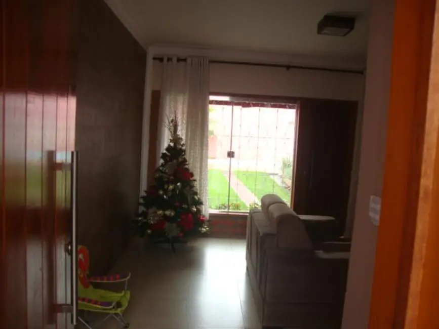 Casa com 4 quartos à venda, 368m2 em Boa Vista, Uberaba - MG - imagem 4 Foto 4 de Casa com 4 quartos à venda, 368m2 em Boa Vista, Uberaba - MG