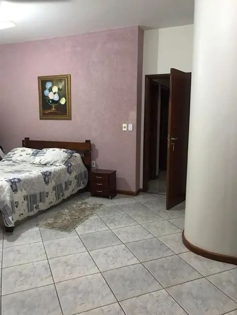 Casa com 4 quartos à venda, 300m2 em Cidade Jardim, Uberaba - MG - imagem 8 Foto 8 de Casa com 4 quartos à venda, 300m2 em Cidade Jardim, Uberaba - MG