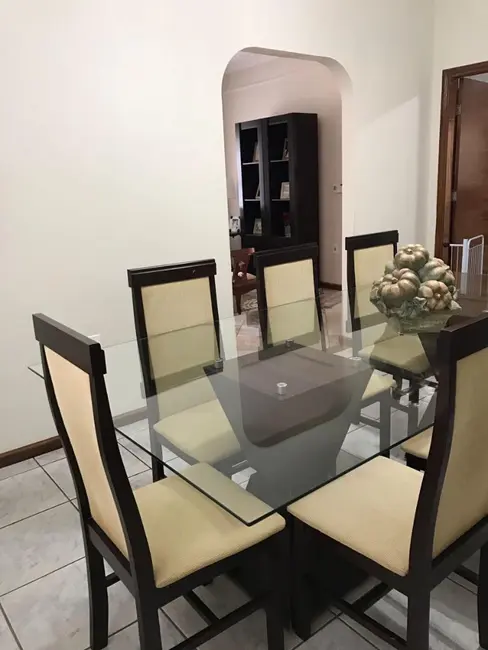 Casa com 4 quartos à venda, 300m2 em Cidade Jardim, Uberaba - MG - imagem 3 Foto 3 de Casa com 4 quartos à venda, 300m2 em Cidade Jardim, Uberaba - MG