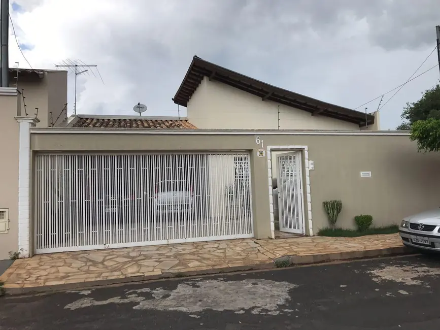 Casa com 4 quartos à venda, 300m2 em Cidade Jardim, Uberaba - MG - imagem 6 Foto 6 de Casa com 4 quartos à venda, 300m2 em Cidade Jardim, Uberaba - MG