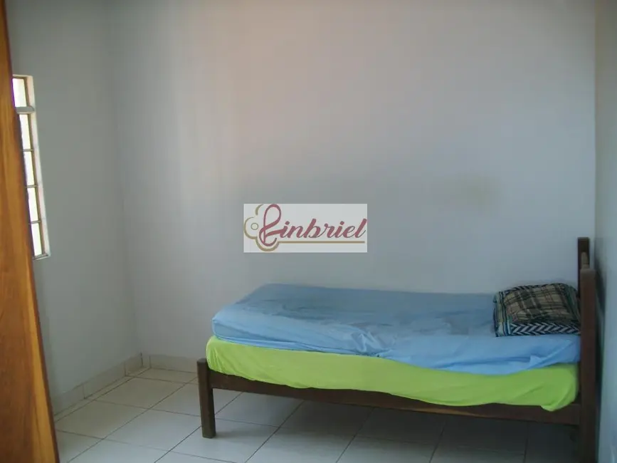 Foto 9 de Sobrado com 4 quartos à venda, 330m2 em Centro, Janauba - MG