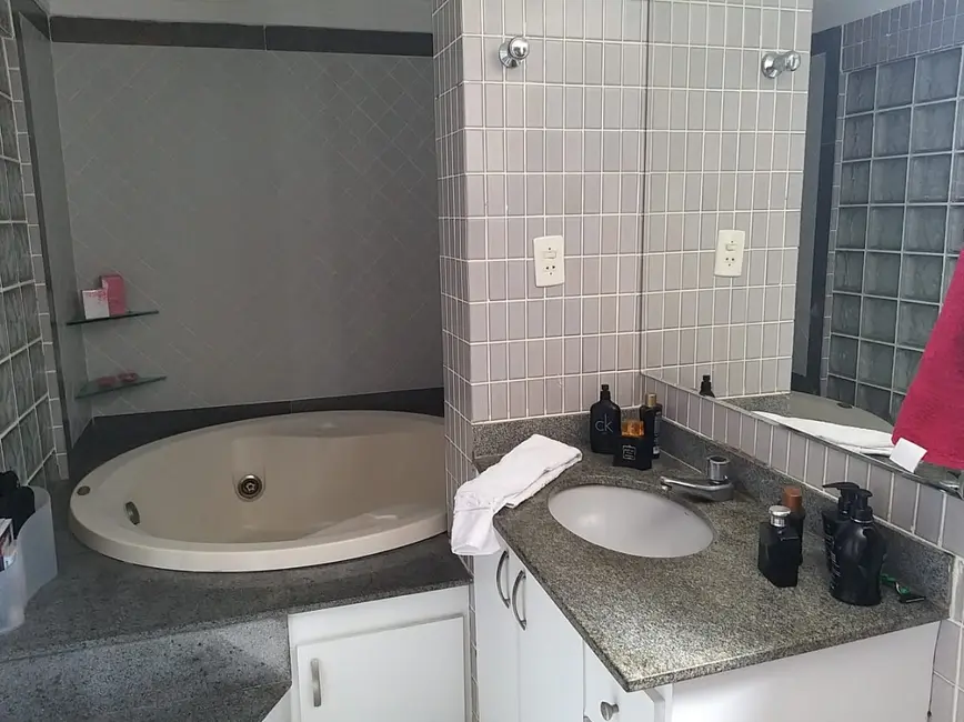 Apartamento com 4 quartos à venda, 165m2 em Pituba, Salvador - BA - imagem 3 Foto 3 de Apartamento com 4 quartos à venda, 165m2 em Pituba, Salvador - BA