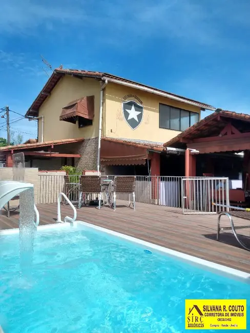 Casa com 4 quartos à venda, 360m2 em Marica - RJ - imagem 2 Foto 2 de Casa com 4 quartos à venda, 360m2 em Marica - RJ