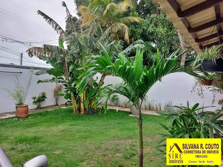 Foto 9 de Casa com 3 quartos à venda, 480m2 em Marica - RJ