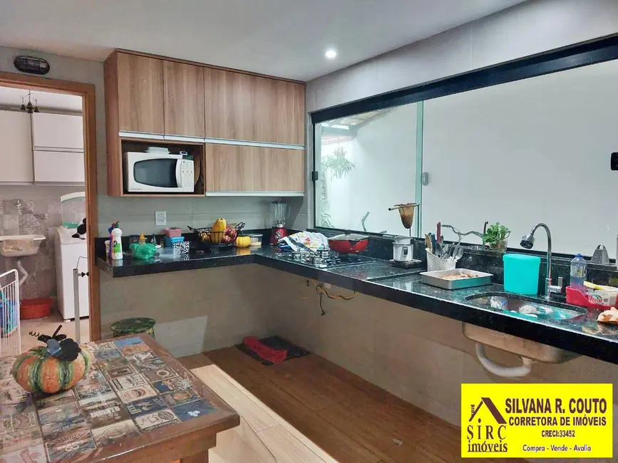 Foto 7 de Casa com 3 quartos à venda, 480m2 em Marica - RJ