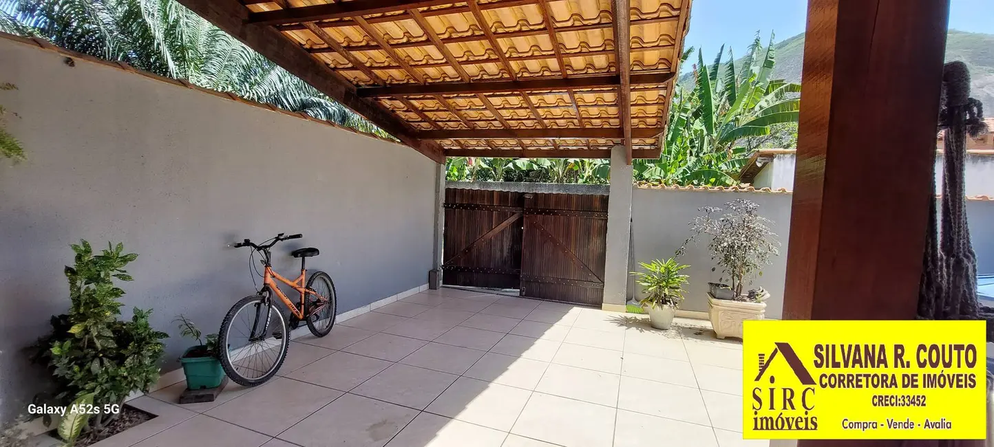Foto 9 de Casa com 2 quartos à venda, 135m2 em Marica - RJ