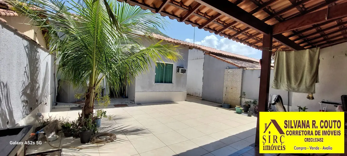 Foto 2 de Casa com 2 quartos à venda, 135m2 em Marica - RJ