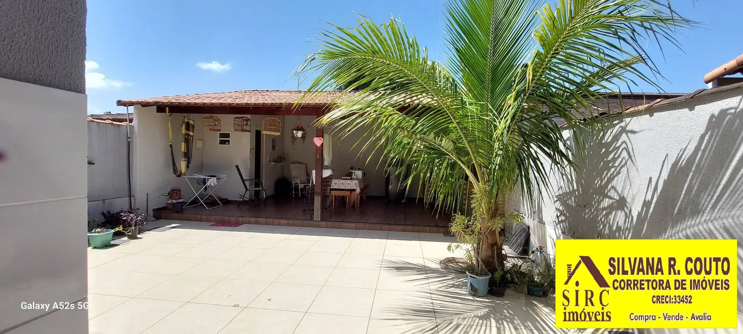 Foto 4 de Casa com 2 quartos à venda, 135m2 em Marica - RJ