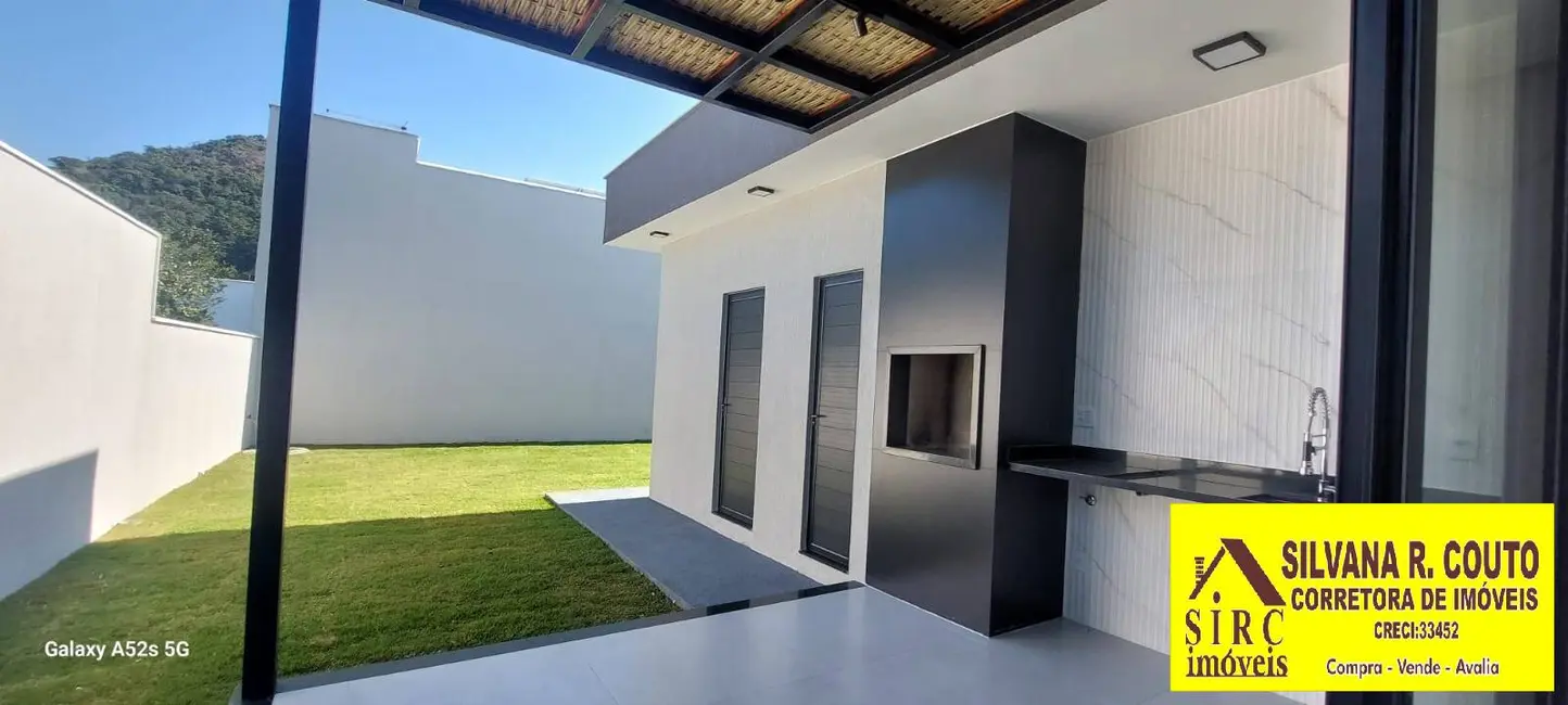 Foto 7 de Casa de Condomínio com 3 quartos à venda, 360m2 em Marica - RJ