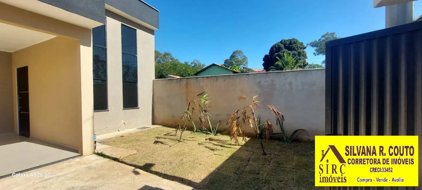 Foto 2 de Casa com 3 quartos à venda, 360m2 em Marica - RJ