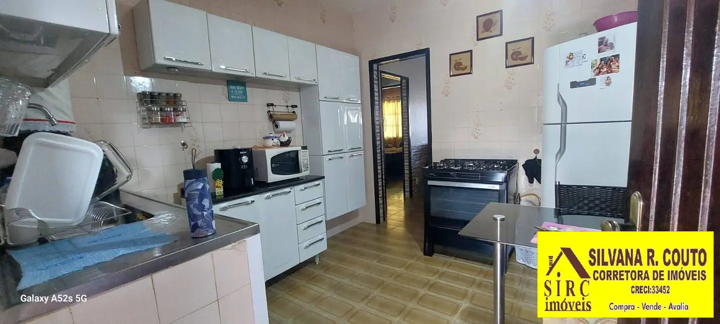 Casa com 2 quartos à venda, 480m2 em Marica - RJ - imagem 9 Foto 9 de Casa com 2 quartos à venda, 480m2 em Marica - RJ