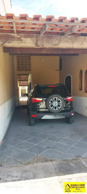 Foto 8 de Casa com 3 quartos à venda, 480m2 em Marica - RJ