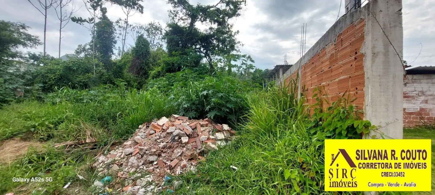 Foto 1 de Terreno / Lote à venda, 600m2 em Marica - RJ
