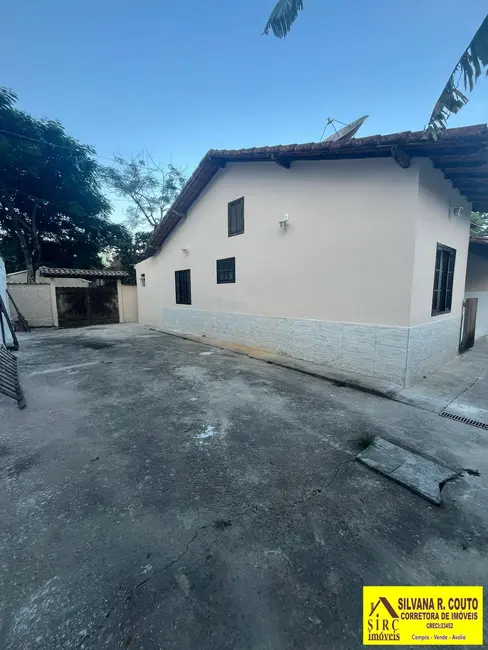Foto 2 de Casa com 2 quartos à venda, 210m2 em Marica - RJ