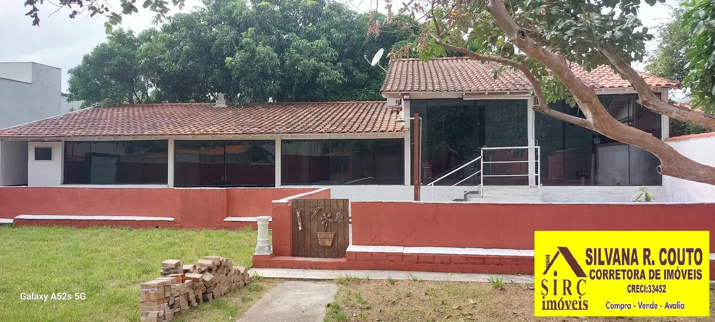 Foto 6 de Casa com 3 quartos à venda, 360m2 em Marica - RJ