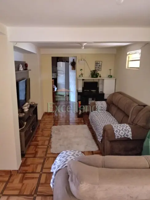 Foto 3 de Sobrado com 5 quartos à venda, 120m2 em Maua - SP