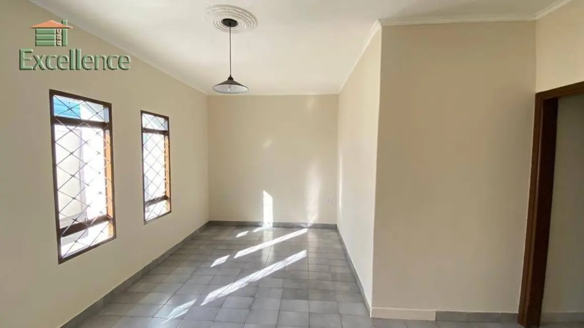 Casa com 3 quartos à venda, 40m2 em Vila Brasil, Pirassununga - SP - imagem 6 Foto 6 de Casa com 3 quartos à venda, 40m2 em Vila Brasil, Pirassununga - SP