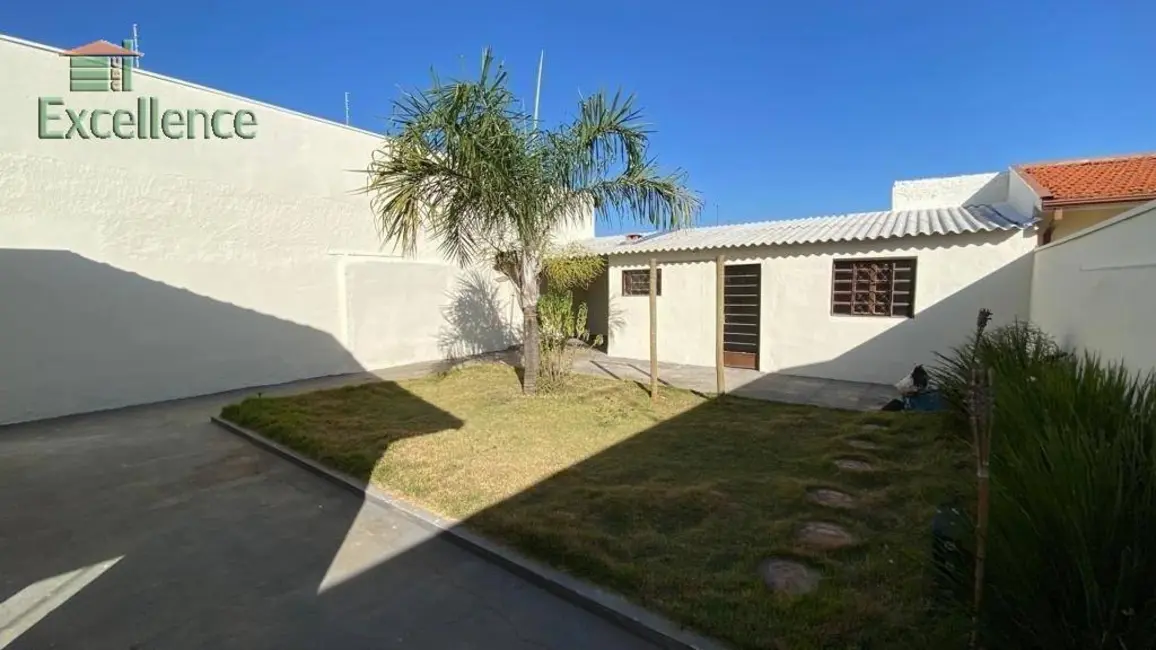 Foto 1 de Casa com 3 quartos à venda, 40m2 em Vila Brasil, Pirassununga - SP