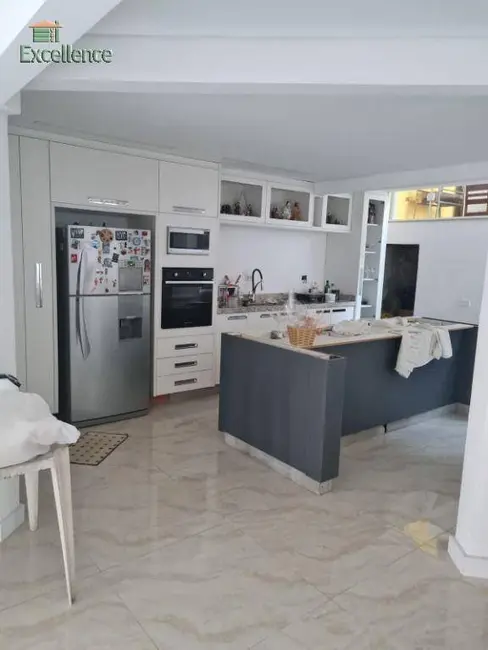 Foto 3 de Casa com 3 quartos à venda, 283m2 em Ribeirao Pires - SP