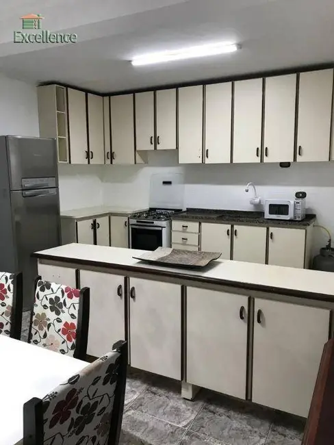 Foto 6 de Sobrado com 3 quartos à venda, 199m2 em Jardim Mauá, Maua - SP