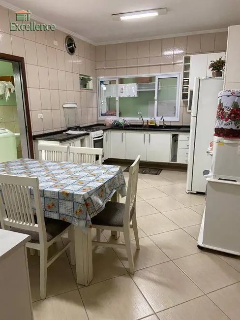 Foto 4 de Sobrado com 3 quartos à venda, 125m2 em Jardim Rina, Santo Andre - SP