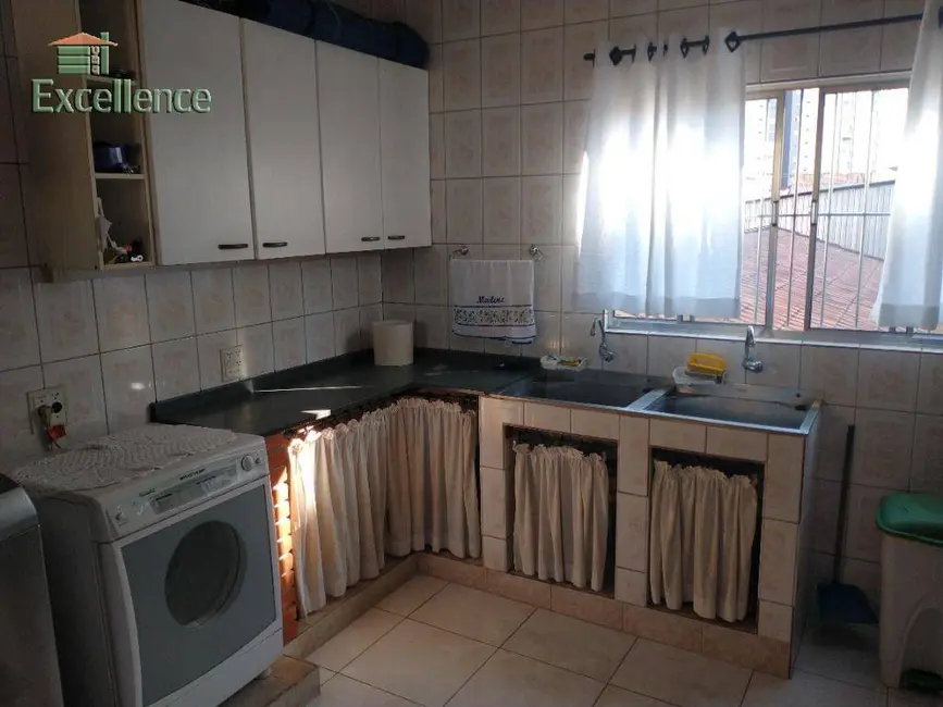 Foto 3 de Casa com 3 quartos à venda, 320m2 em Cerâmica, Sao Caetano Do Sul - SP