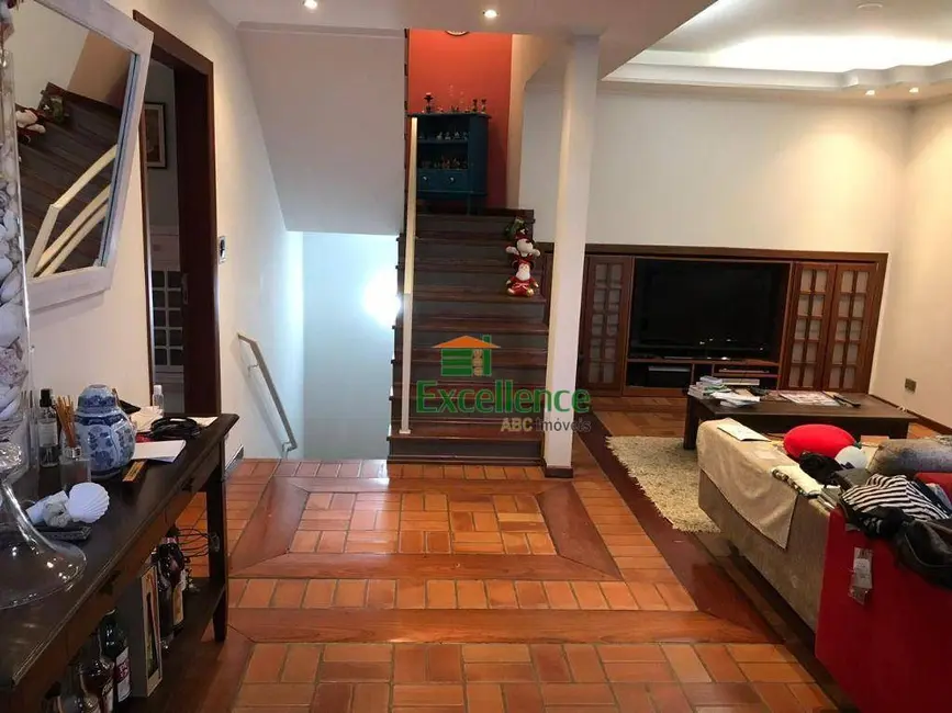 Foto 3 de Sobrado com 3 quartos à venda, 250m2 em Vila Bastos, Santo Andre - SP