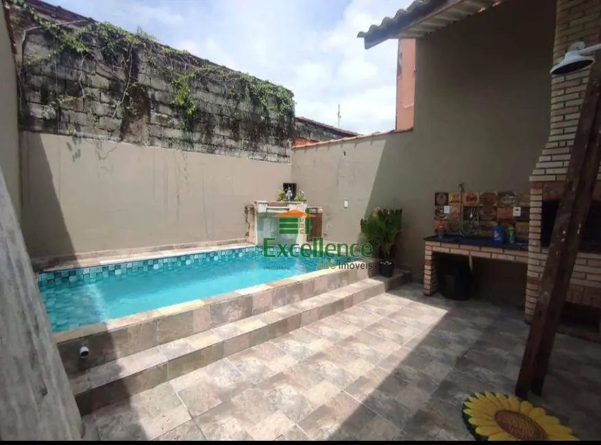 Foto 1 de Casa com 2 quartos à venda, 300m2 em Mongagua - SP