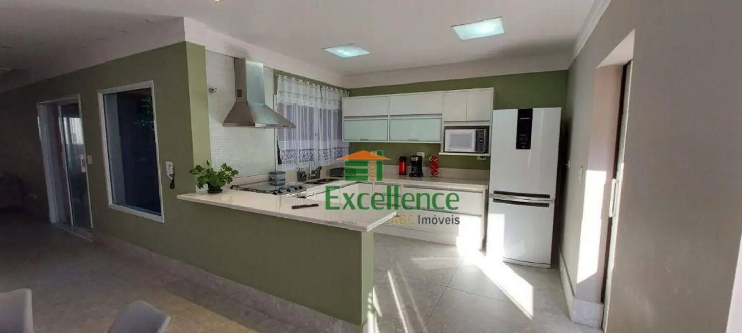 Foto 9 de Sobrado com 4 quartos à venda, 197m2 em Campestre, Santo Andre - SP