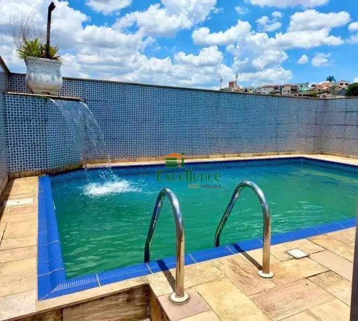 Foto 1 de Sobrado com 6 quartos à venda, 550m2 em Olímpico, Sao Caetano Do Sul - SP