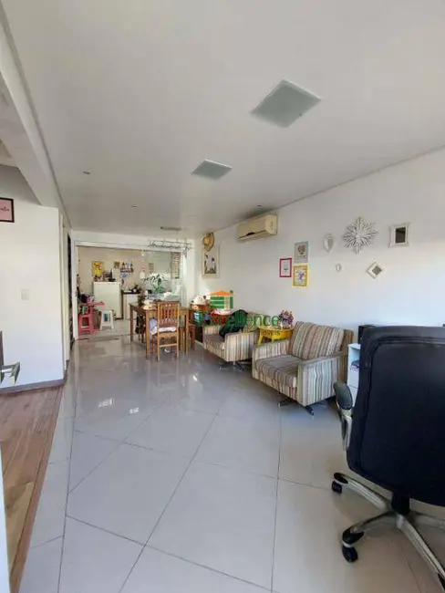 Sobrado com 3 quartos à venda, 110m2 em Sao Bernardo Do Campo - SP - imagem 5 Foto 5 de Sobrado com 3 quartos à venda, 110m2 em Sao Bernardo Do Campo - SP