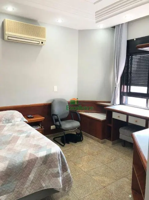 Foto 6 de Apartamento com 4 quartos à venda, 228m2 em São Paulo - SP