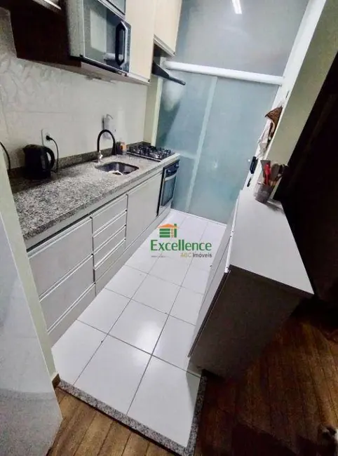 Foto 3 de Apartamento com 2 quartos à venda, 44m2 em Canhema, Diadema - SP
