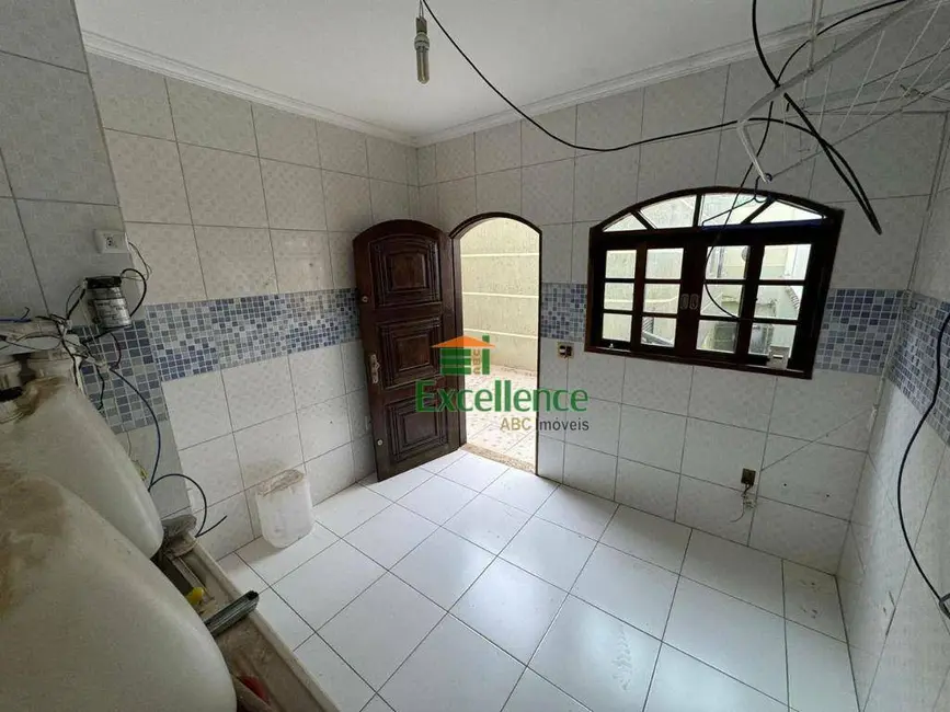 Foto 3 de Sobrado com 4 quartos à venda, 264m2 em Vila Pires, Santo Andre - SP