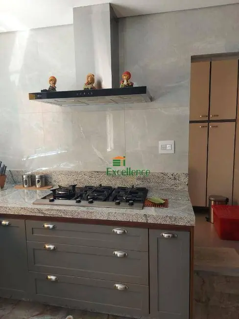 Foto 8 de Sobrado com 3 quartos à venda, 221m2 em Jardim Vila Rica, Santo Andre - SP