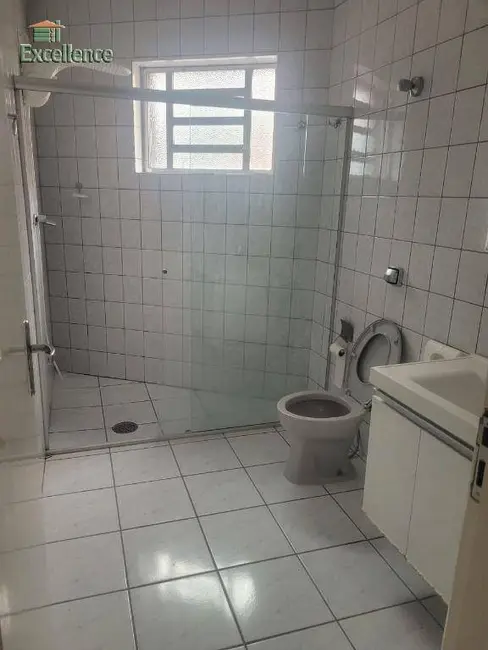 Casa com 2 quartos para alugar, 105m2 em Santa Maria, Sao Caetano Do Sul - SP - imagem 6 Foto 6 de Casa com 2 quartos para alugar, 105m2 em Santa Maria, Sao Caetano Do Sul - SP