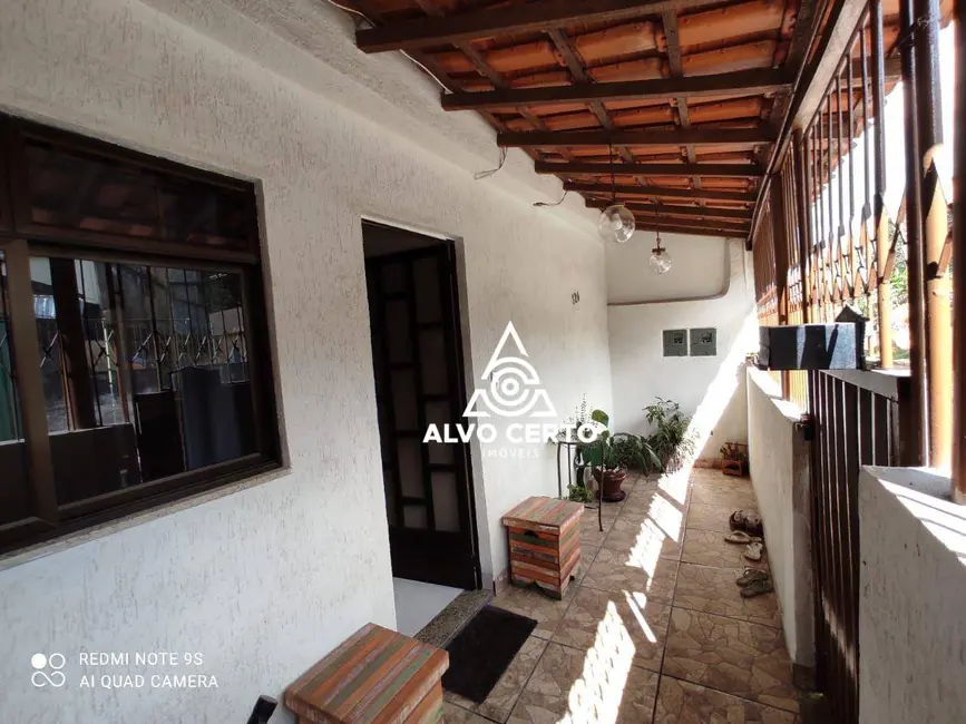 Foto 5 de Casa com 1 quarto à venda, 300m2 em Juiz De Fora - MG