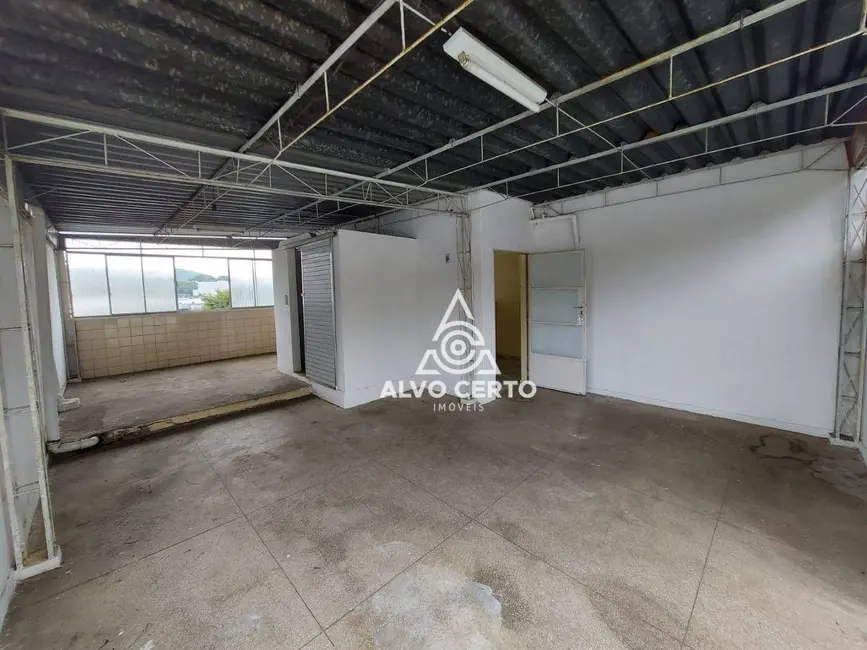 Cobertura com 2 quartos para alugar, 83m2 em Manoel Honório, Juiz De Fora - MG - imagem 9 Foto 9 de Cobertura com 2 quartos para alugar, 83m2 em Manoel Honório, Juiz De Fora - MG