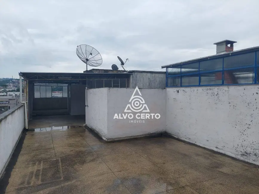 Cobertura com 2 quartos para alugar, 83m2 em Manoel Honório, Juiz De Fora - MG - imagem 4 Foto 4 de Cobertura com 2 quartos para alugar, 83m2 em Manoel Honório, Juiz De Fora - MG