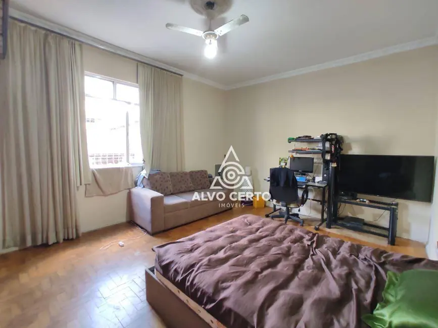 Apartamento com 2 quartos à venda, 100m2 em Centro, Juiz De Fora - MG - imagem 3 Foto 3 de Apartamento com 2 quartos à venda, 100m2 em Centro, Juiz De Fora - MG